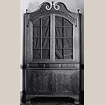 Fig. 36: Corner cupboard, 1790–1800, Greene Co., TN. Walnut with tulip poplar; HOA: 95-1/2”, WOA: 47-3/4”. Private collection; MESDA Object Database file S-13007X.