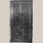 Fig. 47: Corner cupboard, 1810–1820, Washington Co. or Greene Co., TN. Cherry with tulip poplar and lightwood inlay; HOA: 84-1/4”, WOA: 40-3/4”. Private collection; MESDA Object Database file S-4382.