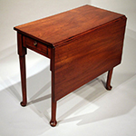 Fig. 3: Bedroom table, ca. 1760, Scotland or England. Mahogany; HOA 27.5”, WOA 32-1/2”, DOA 16-1/4” closed, 32” open. Private collection, photograph courtesy Antiques & Fine Art, Inc.