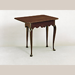 Fig. 15: Bedroom table (or single-leaf table), 1750–1790, Massachusetts. Mahogany with white pine; HOA: 25-7/8”, WOA: 30-3/4”, DOA: 13-3/8” (closed), 23-1/8” (open). Collection of the Colonial Williamsburg Foundation, Acc. 1952-573.