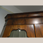 Fig. 10 Detail of ribbon or Dutch ripple cornice molding on the corner cupboard illustrated in Figure 1. Photo courtesy of the author.