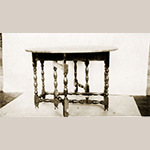 Fig. 13: Photograph of Parkins-Hollingsworth family walnut gate-leg table, 1715–1730, possibly New England; photograph possibly by Alfred D. Henkel, 1900–1920. Collection of the Stewart Bell Jr. Archives, Alfred Henkel Family Collection, no. 162-8 wfchs, Handley Regional Library, Winchester, VA.